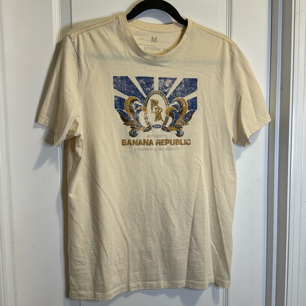 Banana Republic Sun Ray Graphic Tee - Medium